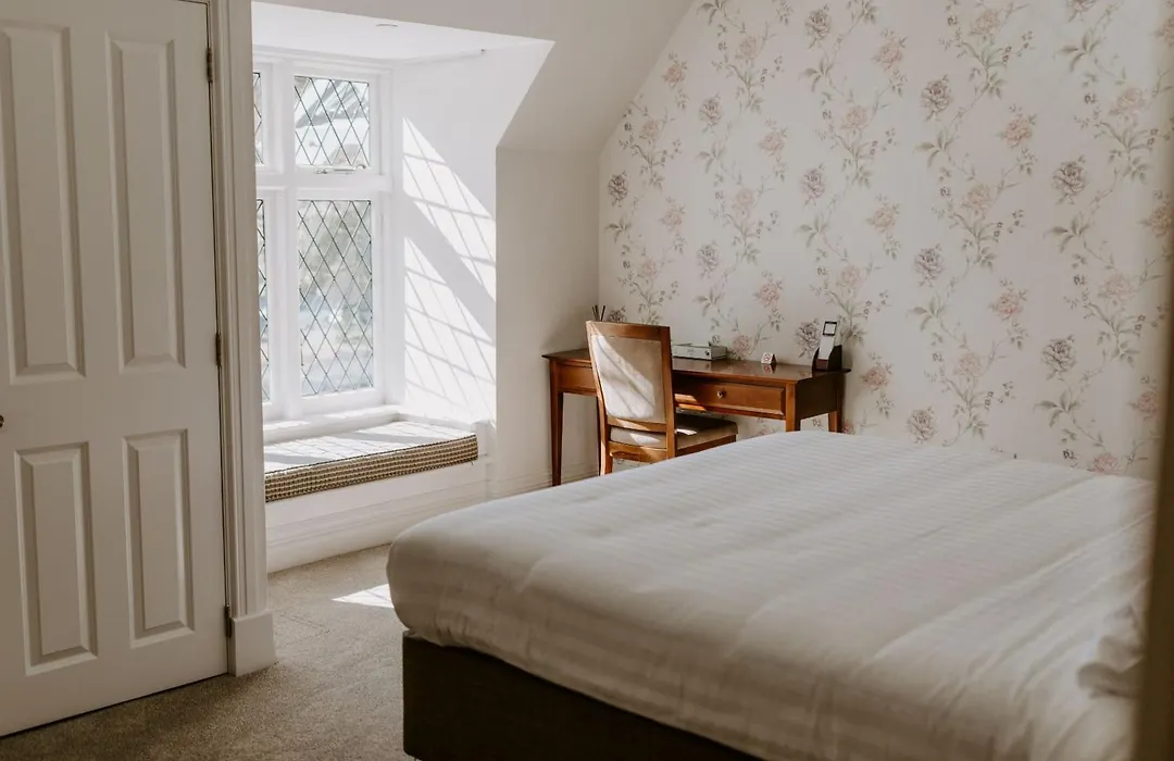 Eliza'S Manor Boutique Hotel-1